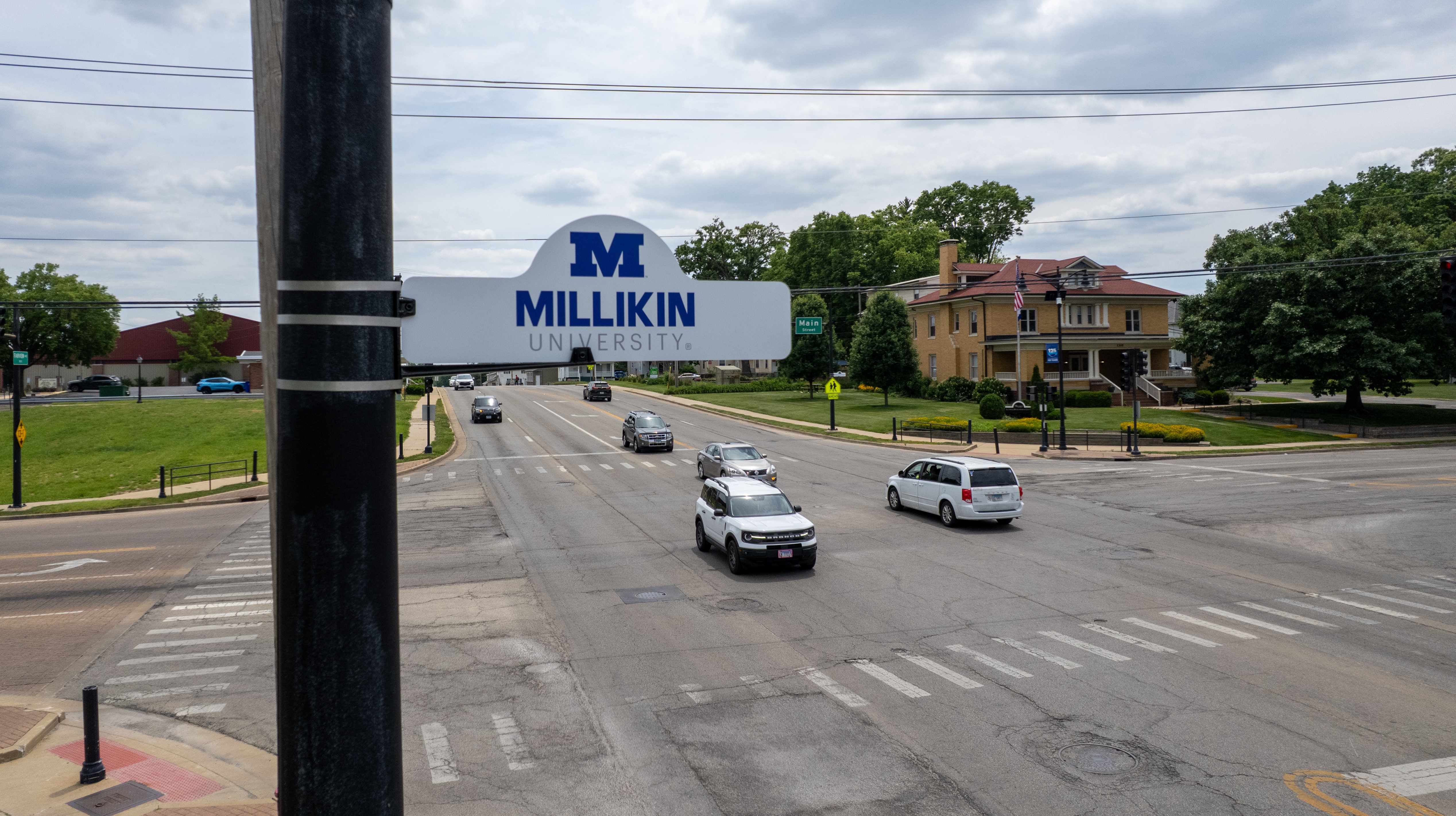 Millikin street signs