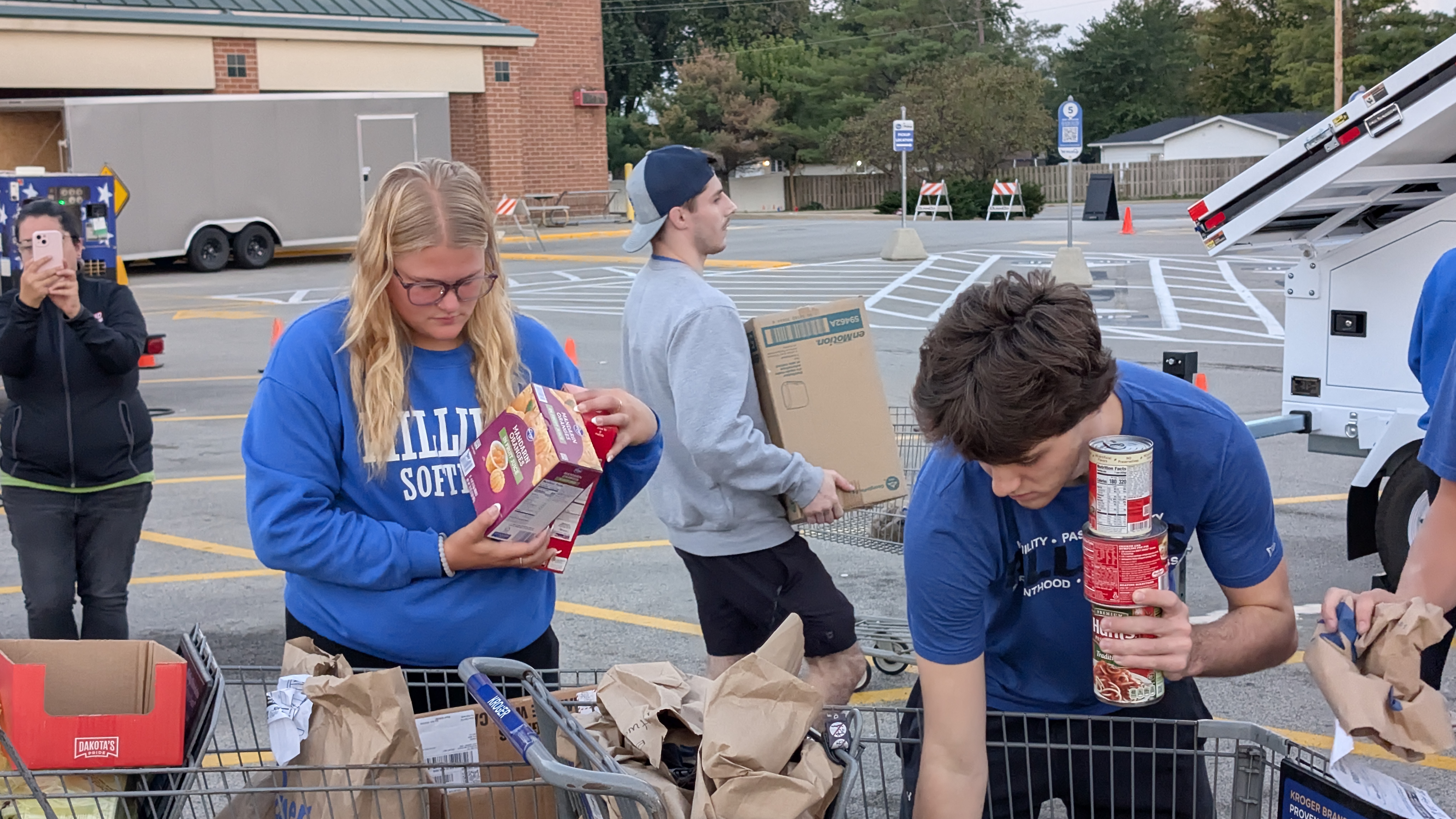 WSOY Food Drive