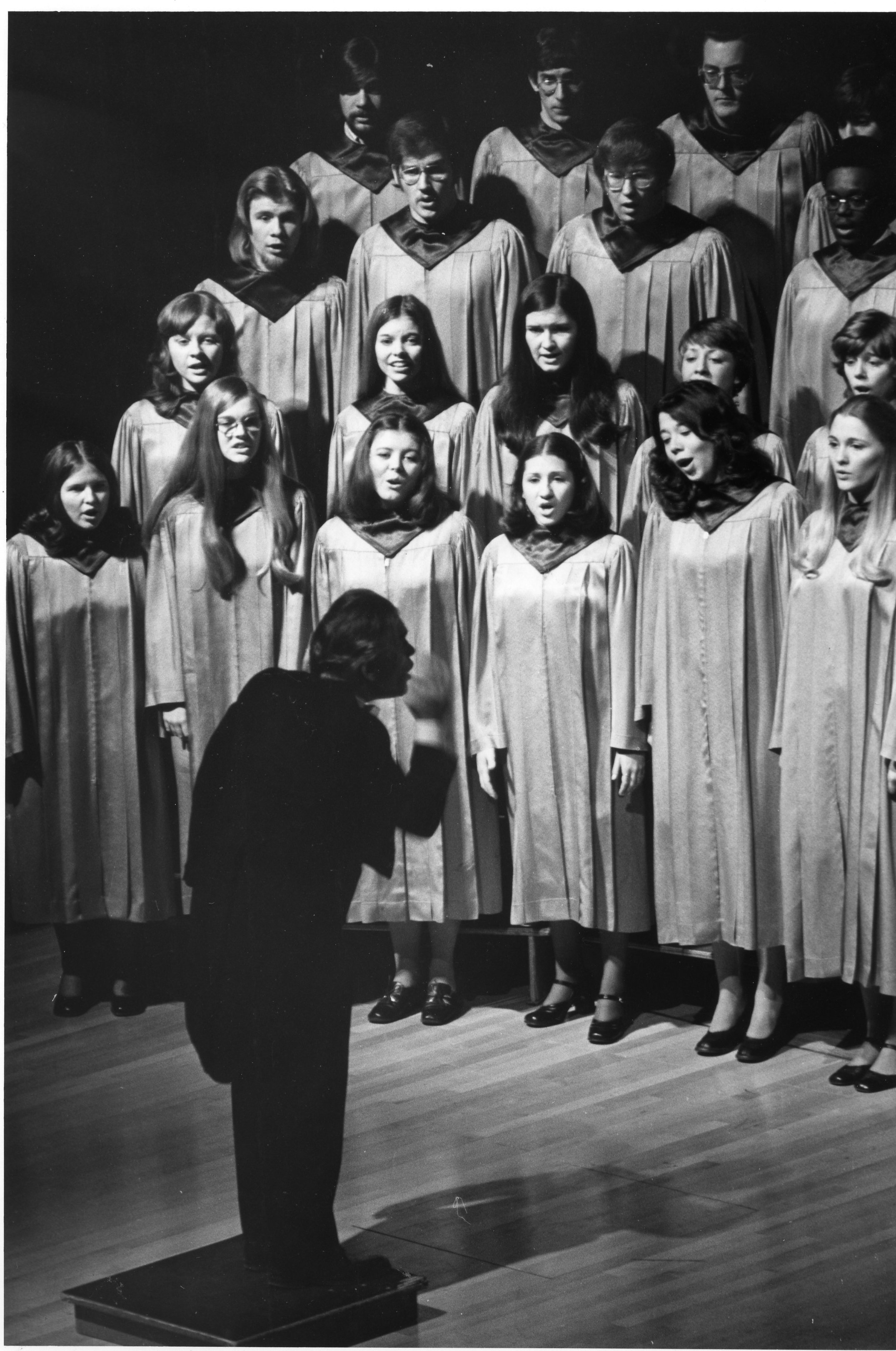 Black and white photo of a 1980s Vespers performance in Kirkland