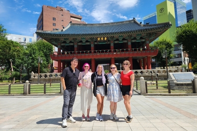 Students and faculty member in Korea