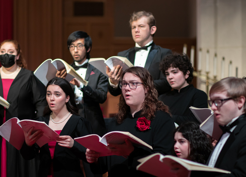 University Choir sings at Central Christian Church