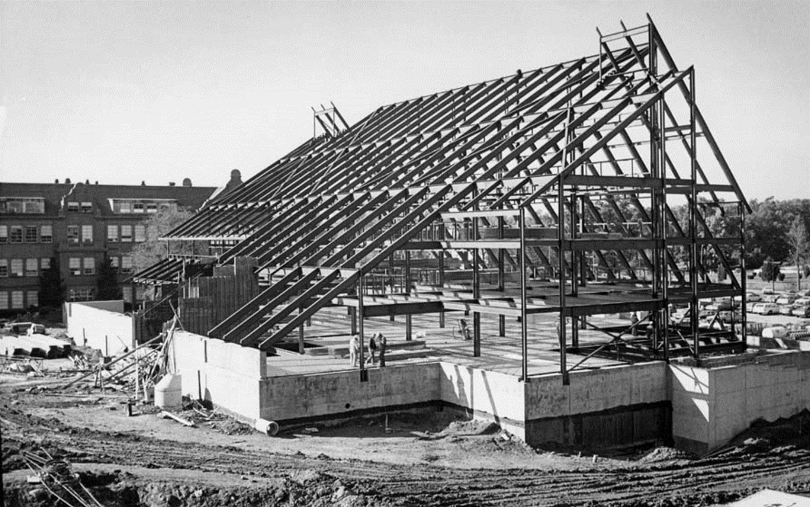 Staley Library construction, 1977